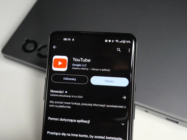Jak zaktualizować YouTube na Androidzie i uniknąć problemów z aplikacją Jak zaktualizować YouTube na Androidzie i uniknąć problemów z aplikacją