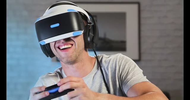 Jak oglądać filmy VR na PS4 i uniknąć problemów z ustawieniami Jak oglądać filmy VR na PS4 i uniknąć problemów z ustawieniami